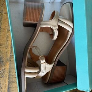 Elegant Cream Sandals